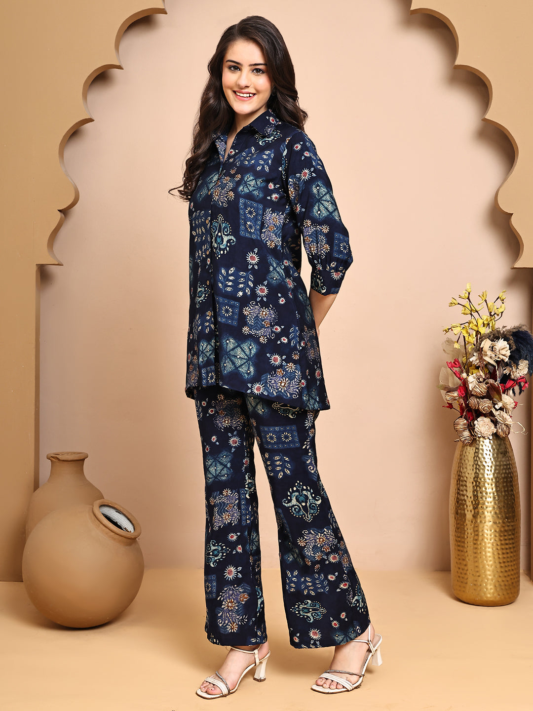Blue Colour Abstract Printed Shirt Collar Tunic & Trousers Co-Ords