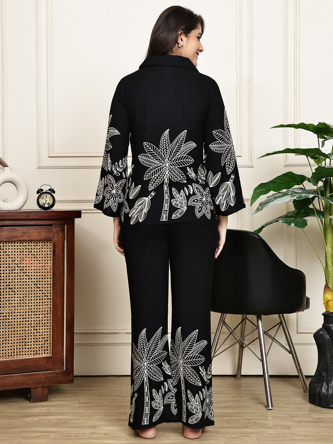 Black Colour Floral Printed Viscose Rayon Night Suit for Women