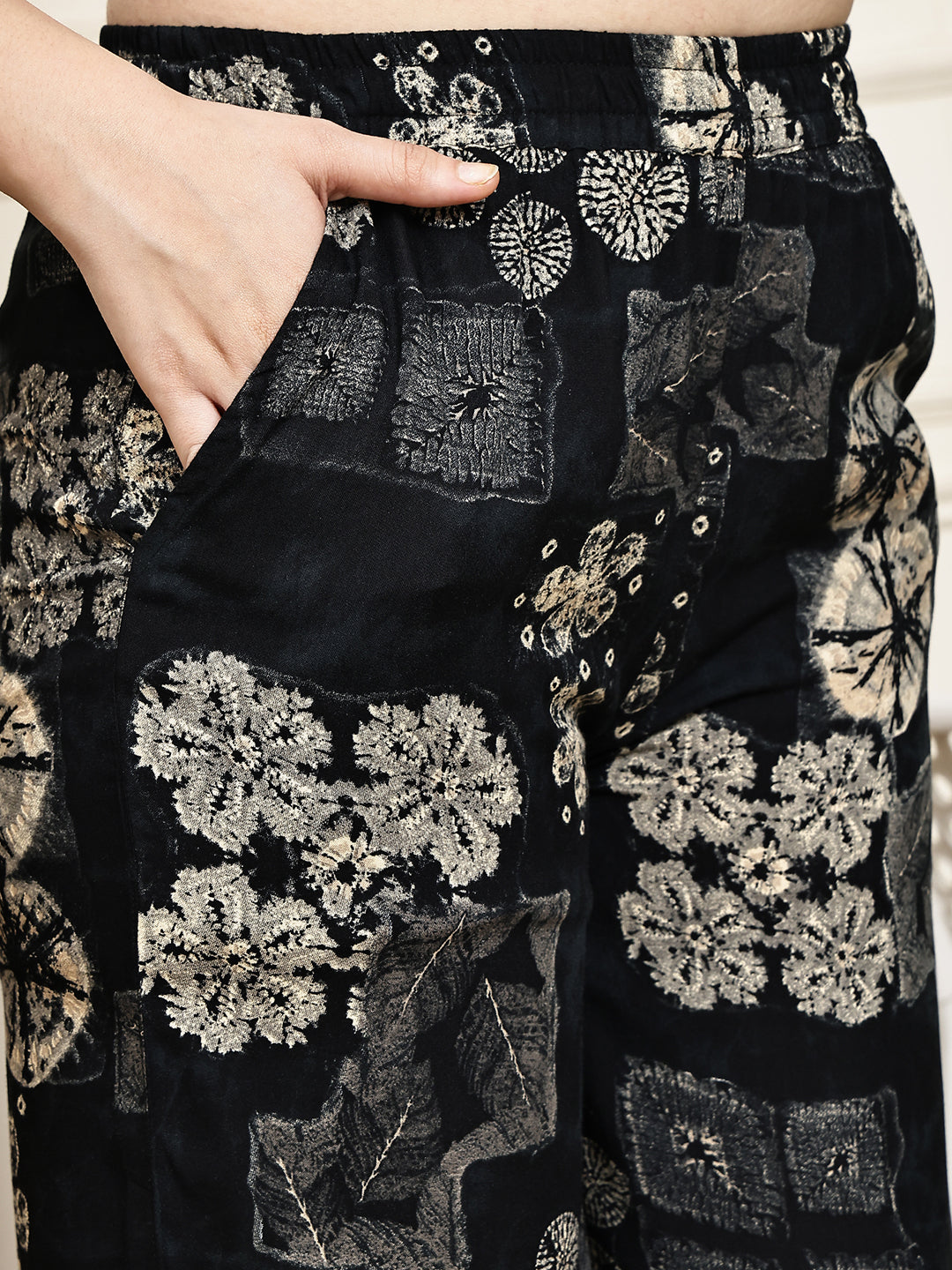 Black Abstract Printed Viscose Rayon Lounge Pants for Women