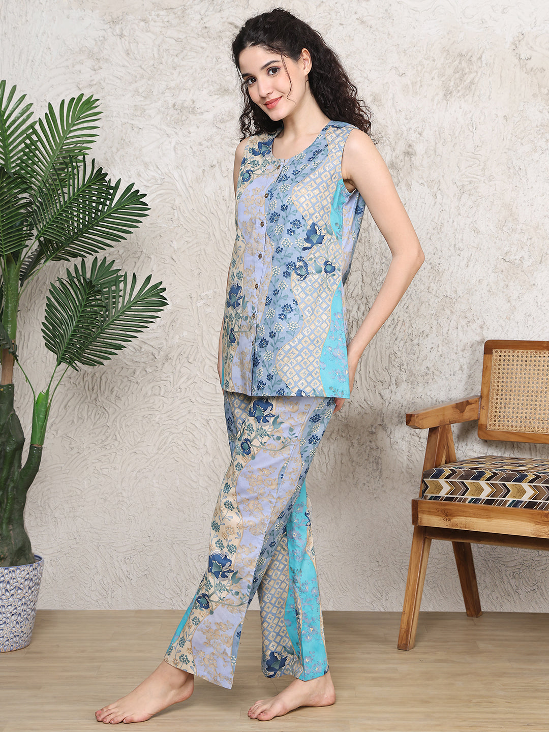 Blue Colour Floral Printed Cotton Night Suit For Women