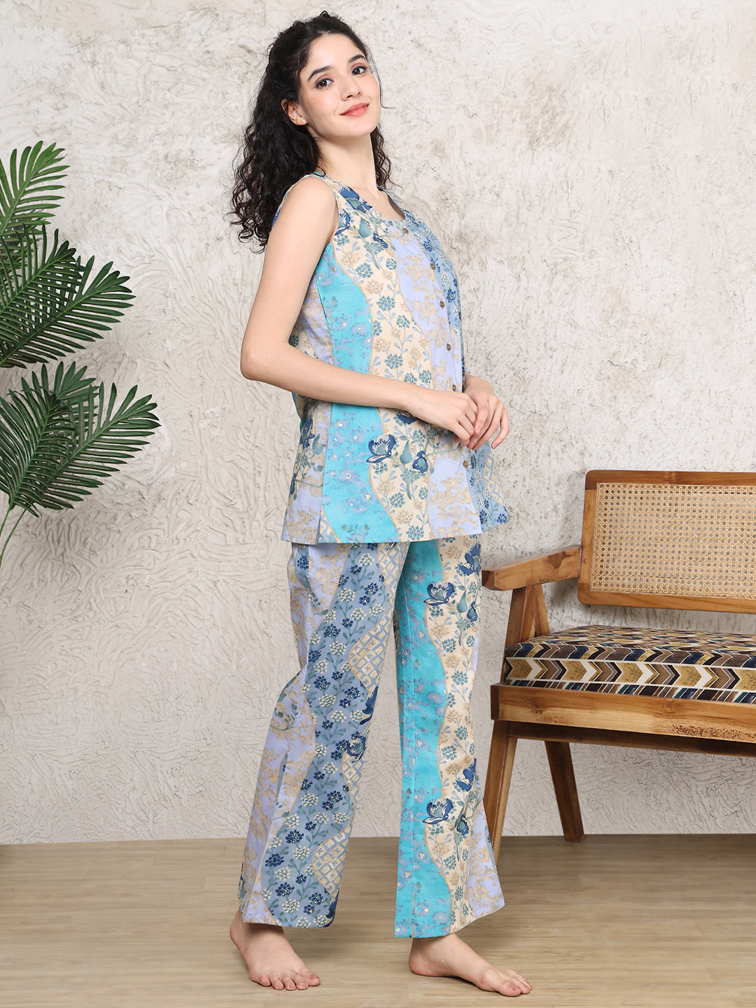Blue Colour Floral Printed Cotton Night Suit For Women