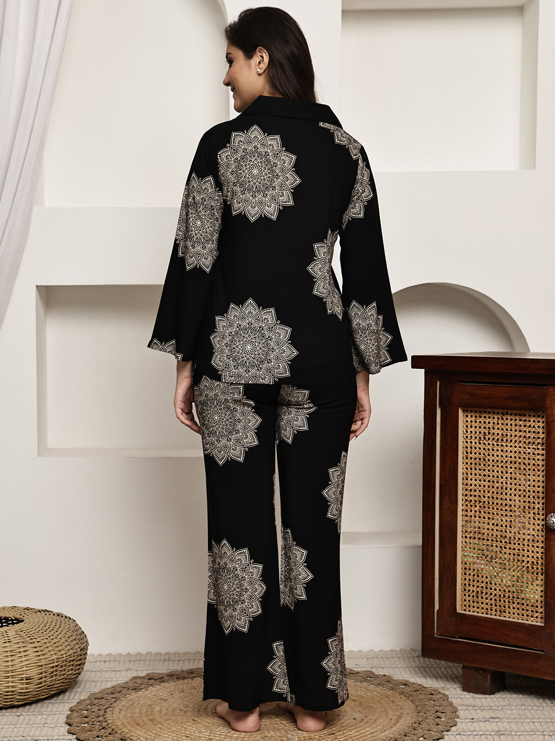 Black Colour Abstract Printed Viscose Rayon Night Suit for Women