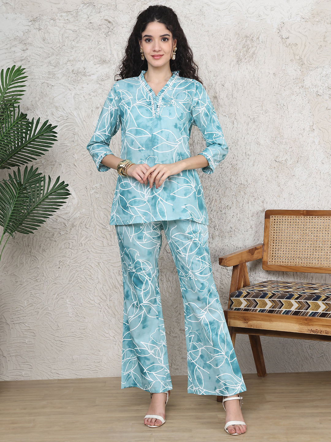Woman wearing Blue Abstract Printed Cotton Co-Ord Set