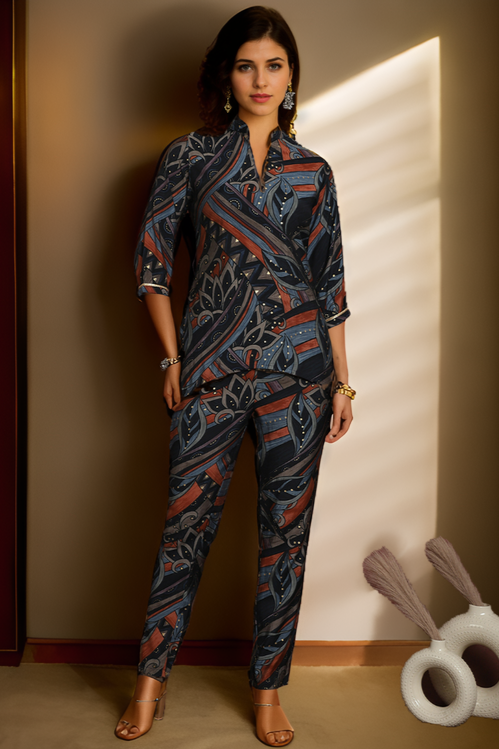 Woman wearing Navy Abstract Printed Co-Ord Set