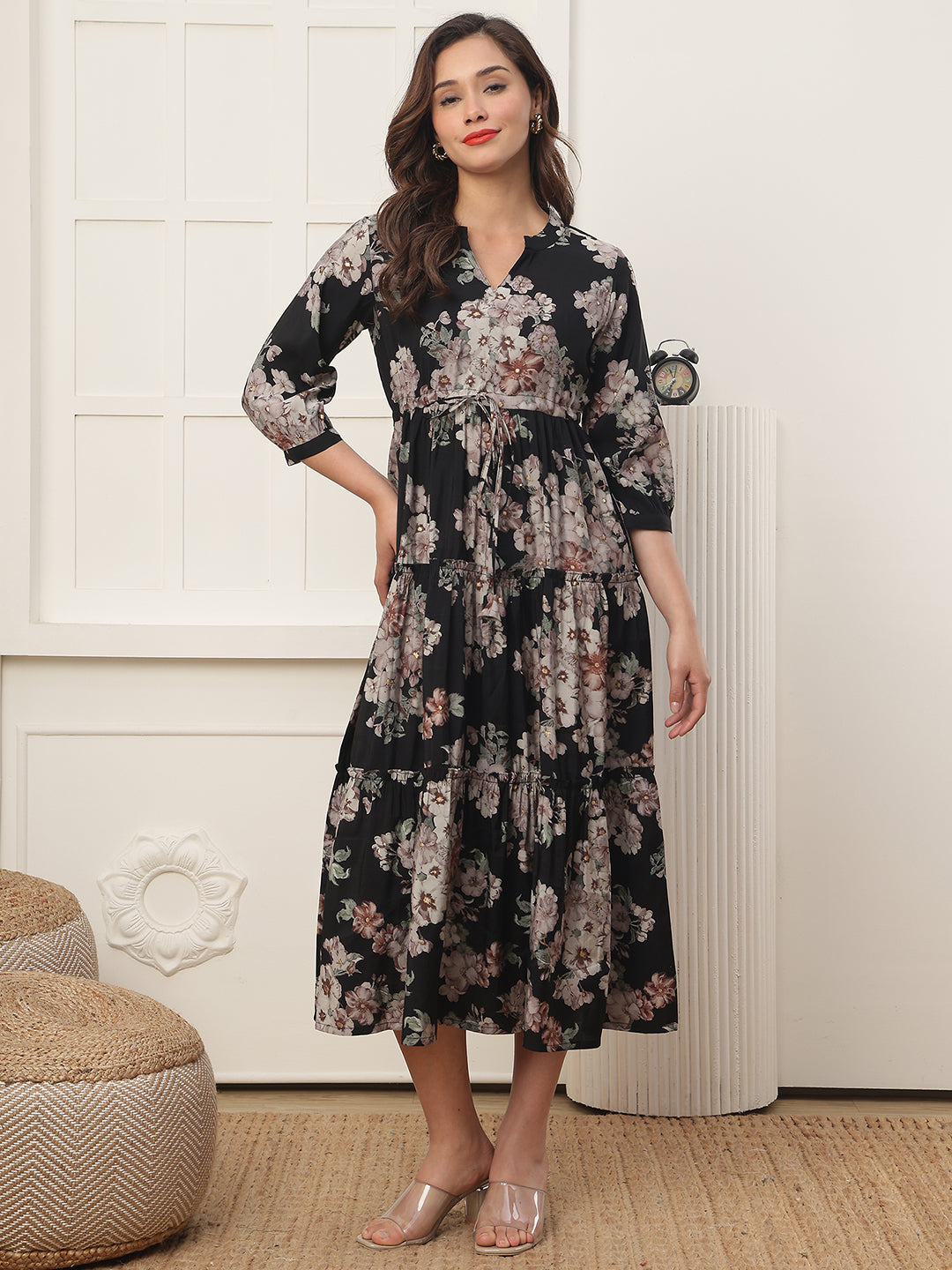 Woman wearing Black Floral Printed Dress