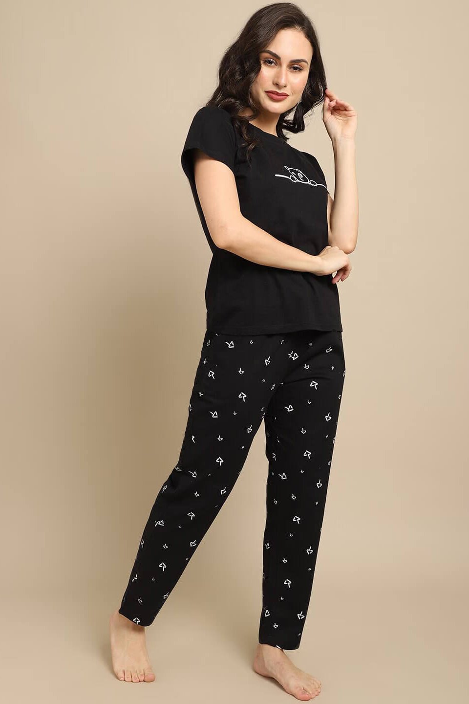 Black & White Geometric Printed Viscose Rayon Night Suit for Women by Claura