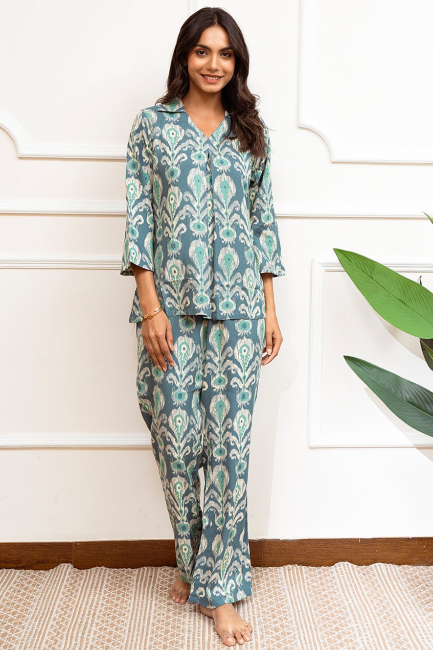 Green Color Abstract Printed Viscose Rayon Night Suit