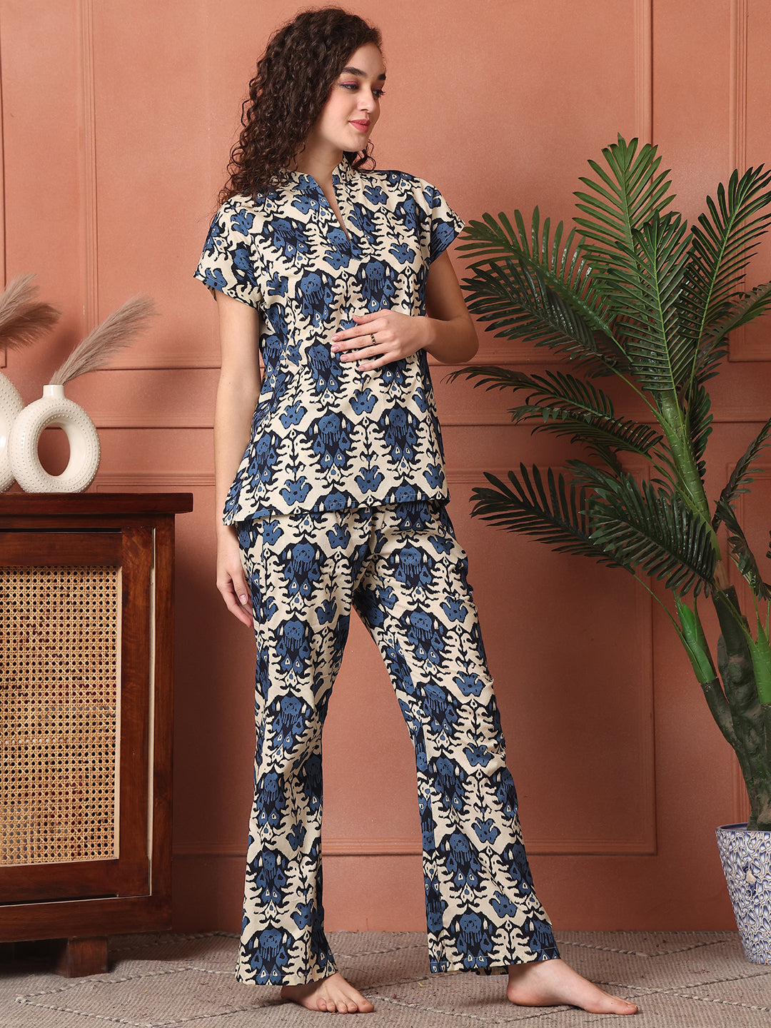 Navy Colour Abstract Printed Cotton Night Suit For Women