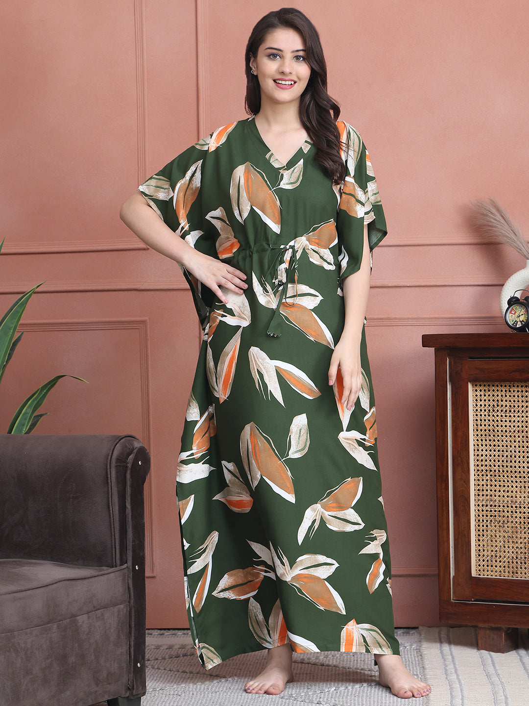Woman wearing Green Abstract Printed Kaftan Dress