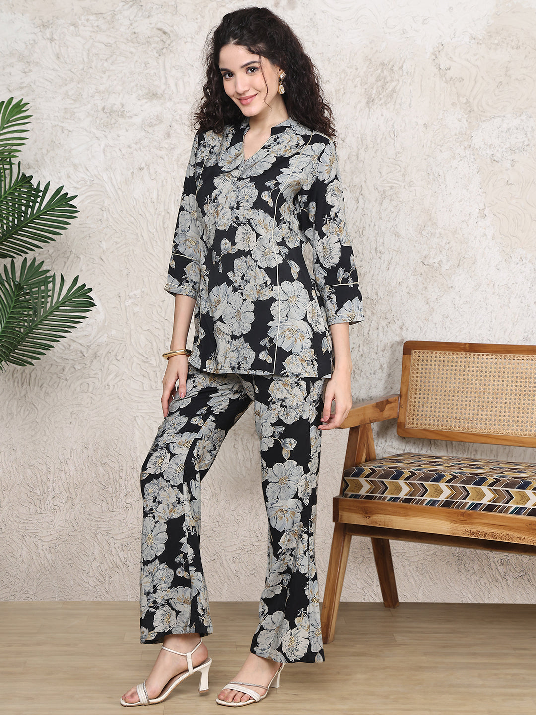 Black Colour Floral Printed Premium Chanderi Co-ord Set