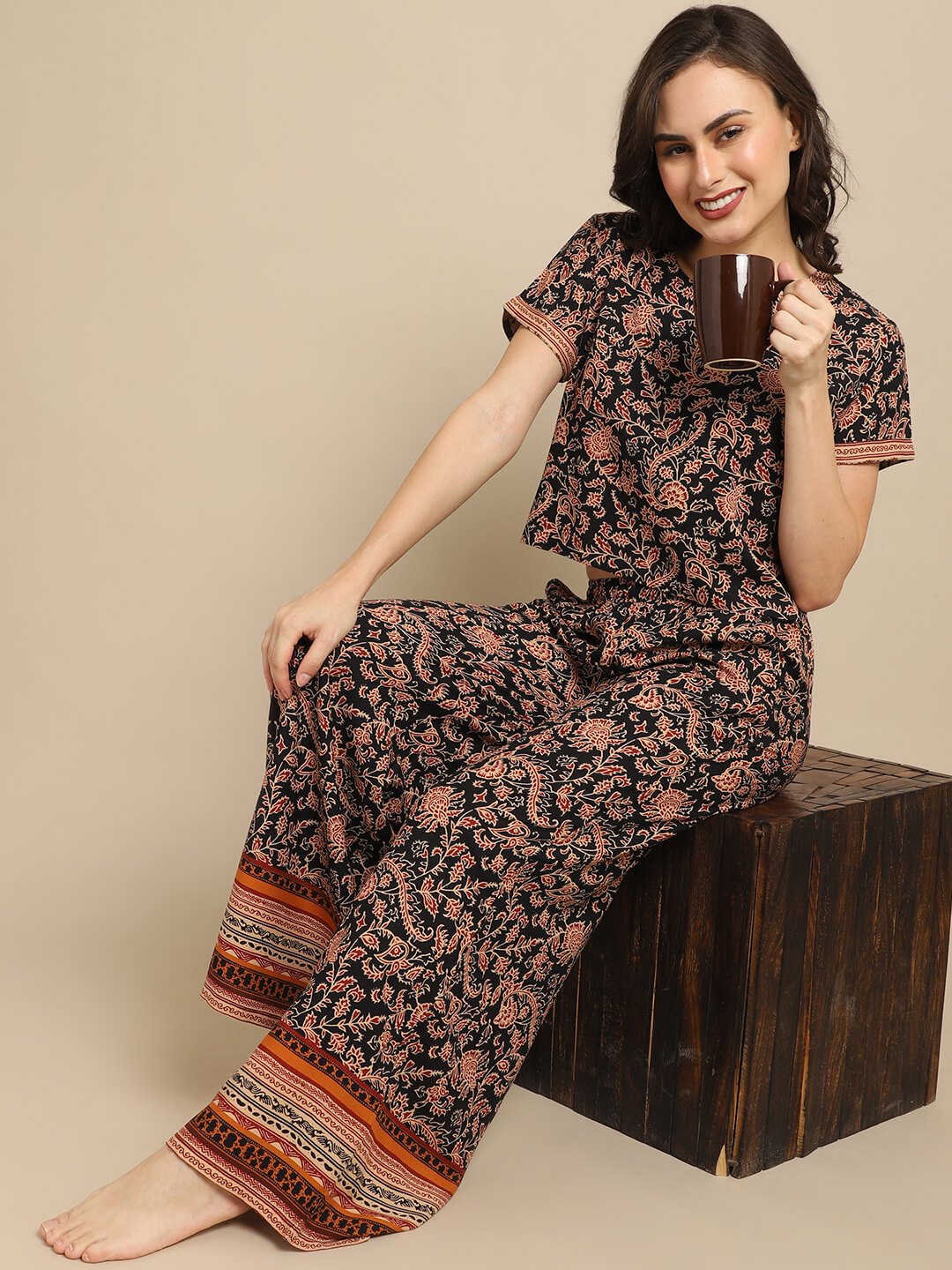 Black Color Abstract Printed Viscose Rayon Ethnic Nightsuit Claura Designs Pvt. Ltd. Nightsuit Abstract, Black, Nightsuit, Rayon, Short Sleeves, Sleepwear