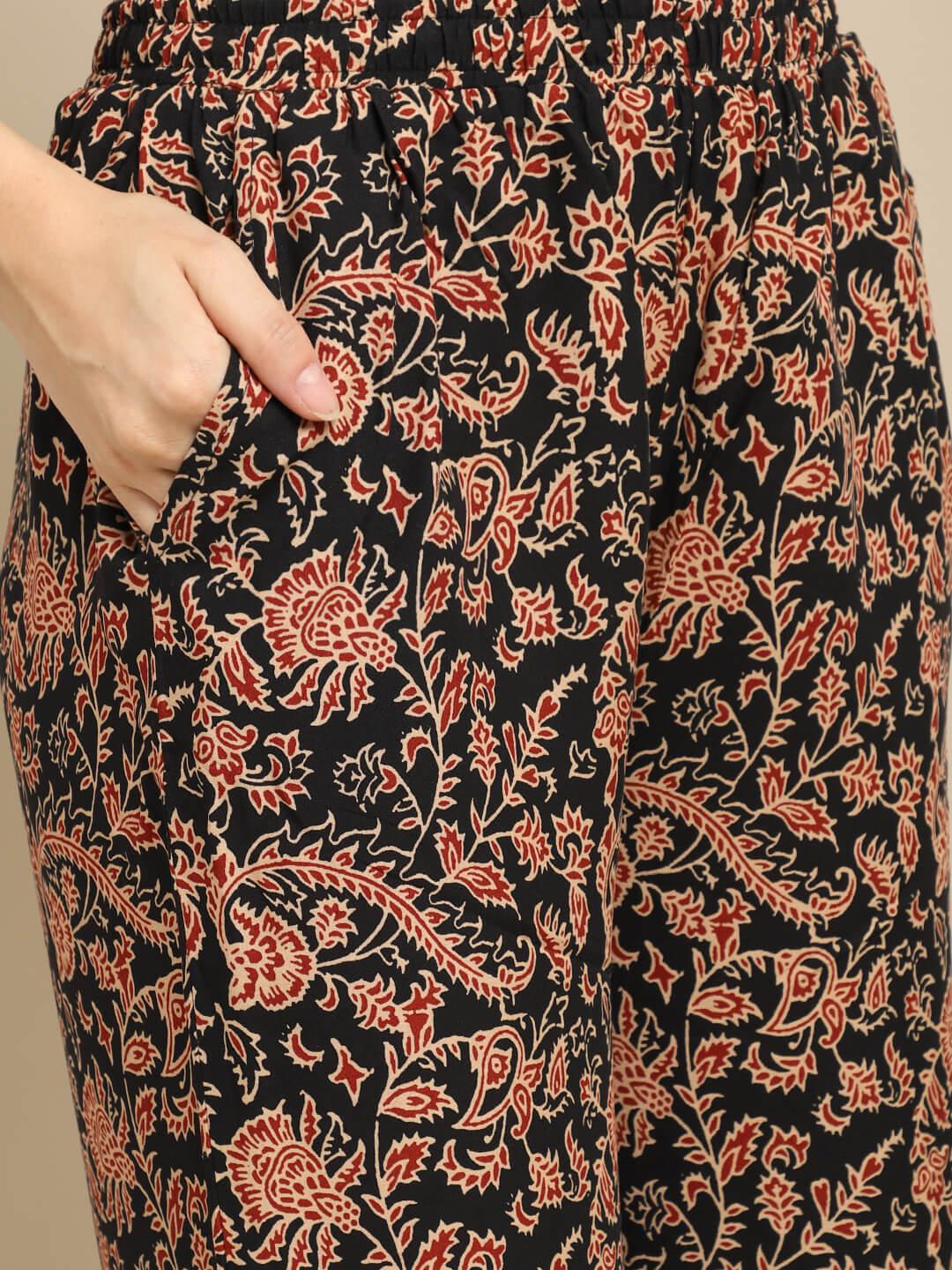 Black Color Abstract Printed Viscose Rayon Ethnic Nightsuit Claura Designs Pvt. Ltd. Nightsuit Abstract, Black, Nightsuit, Rayon, Short Sleeves, Sleepwear